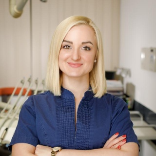 Dr. Winkler Dóra